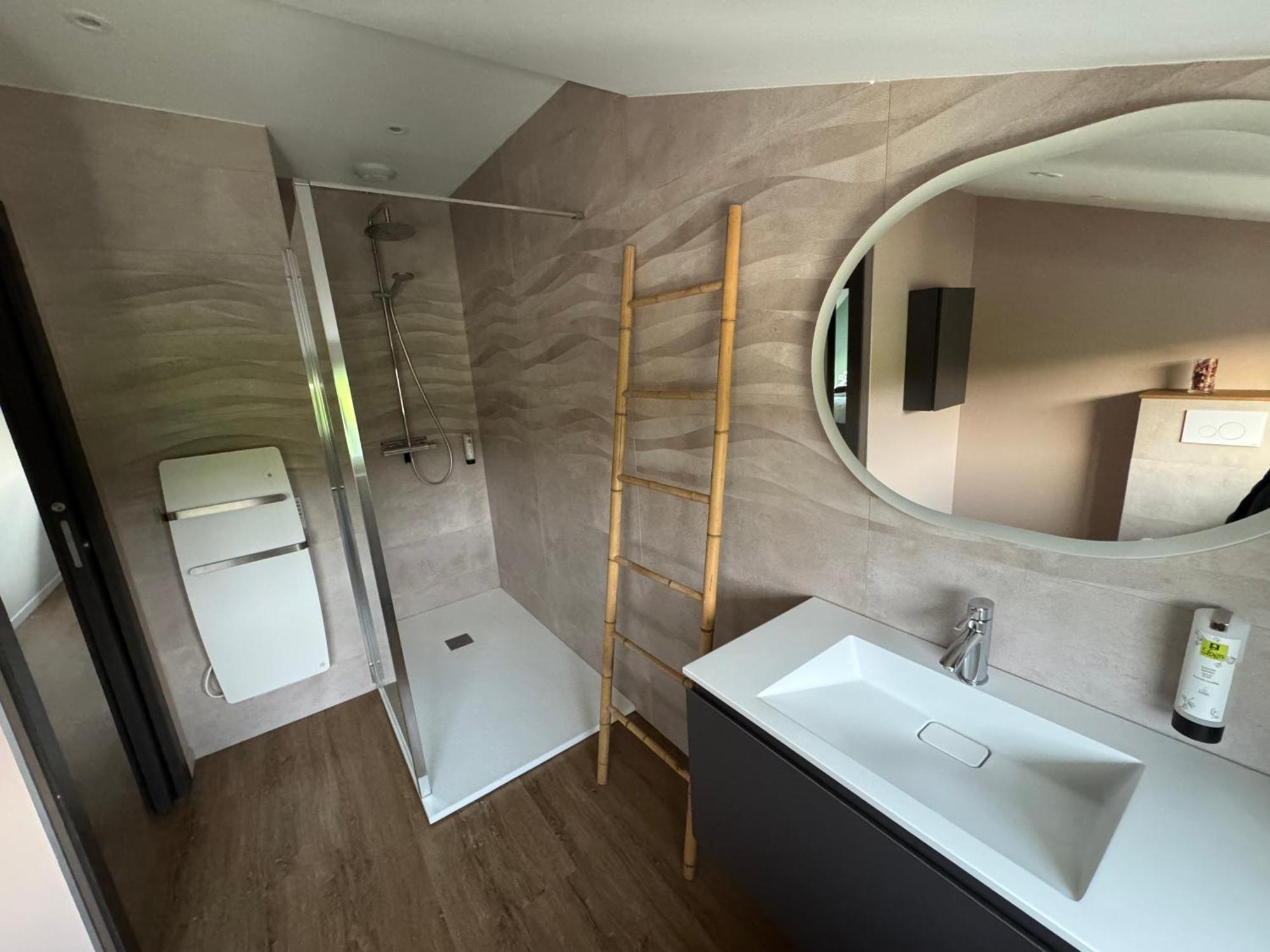 Le Relais De La Fontaine & Jacuzzi Villa Montcornet  Kültér fotó