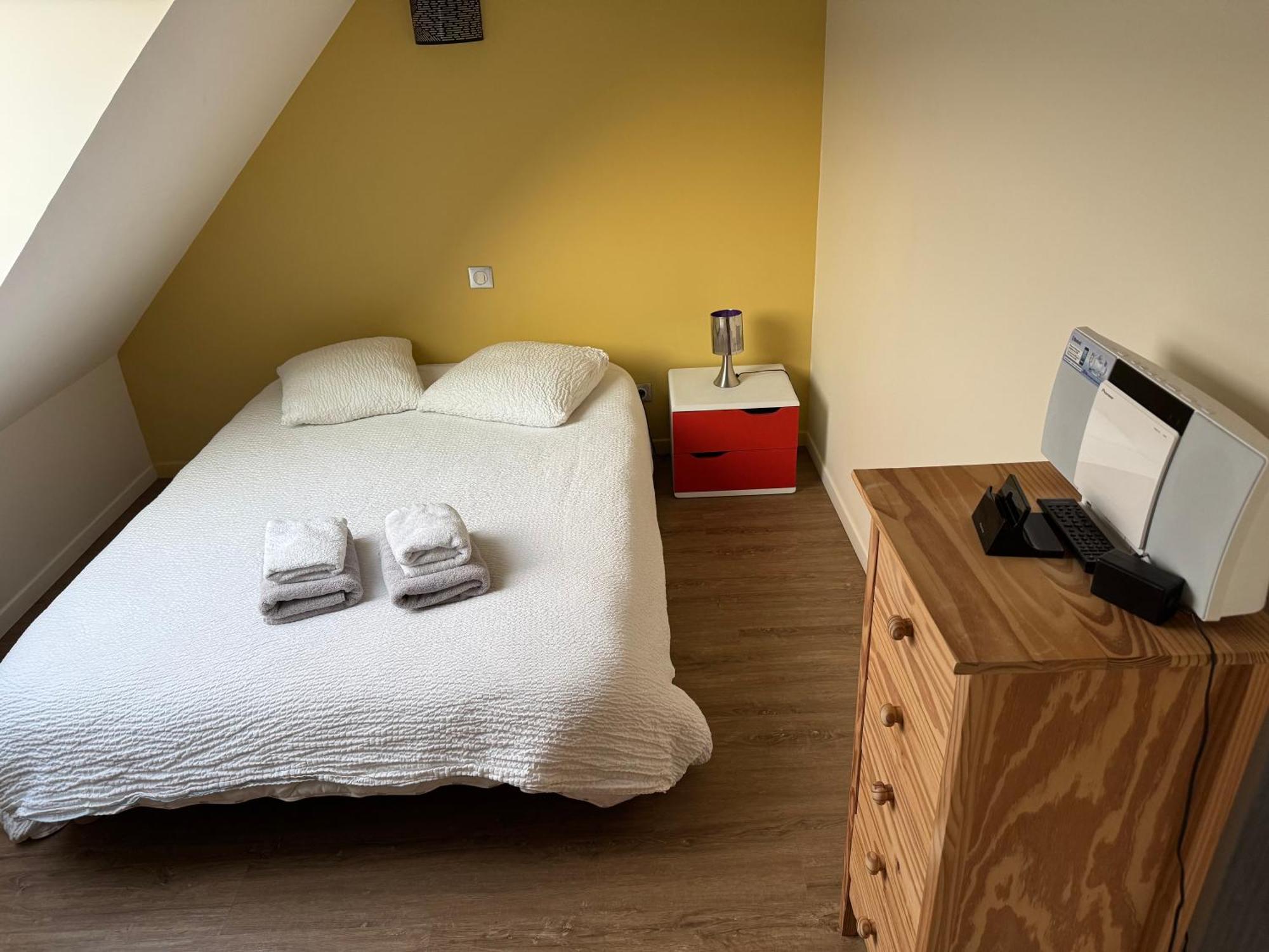 Le Relais De La Fontaine & Jacuzzi Villa Montcornet  Kültér fotó